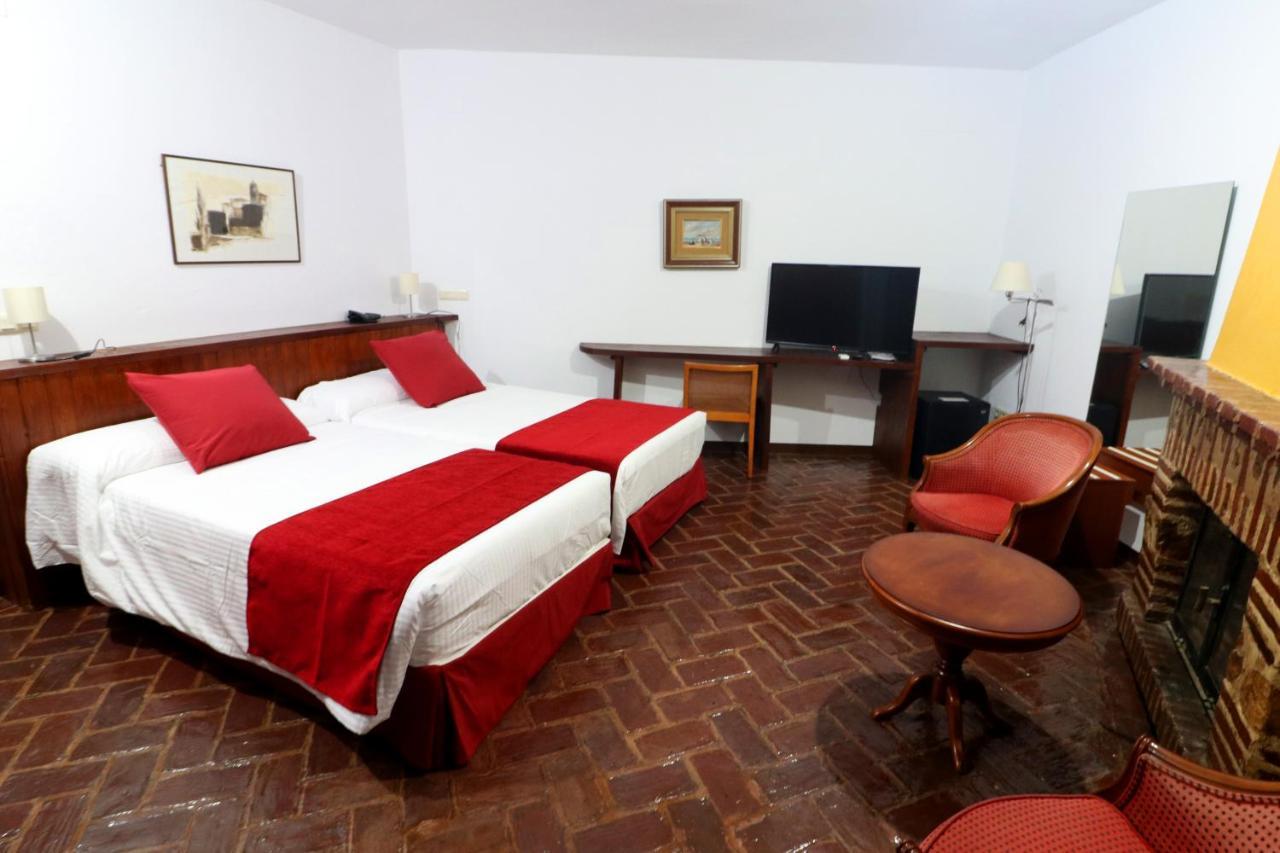 Hotel Monasterio De Rocamador Almendral Εξωτερικό φωτογραφία