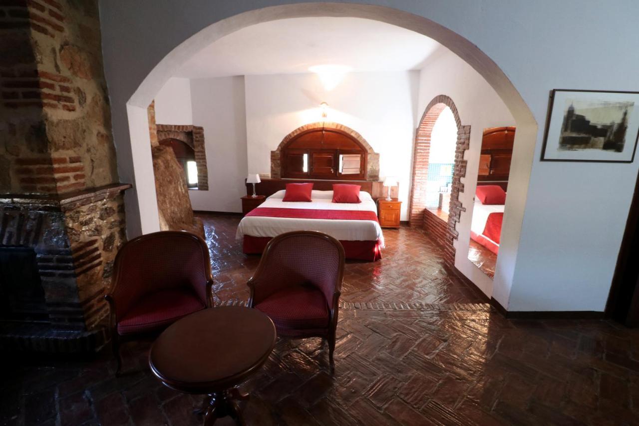 Hotel Monasterio De Rocamador Almendral Εξωτερικό φωτογραφία