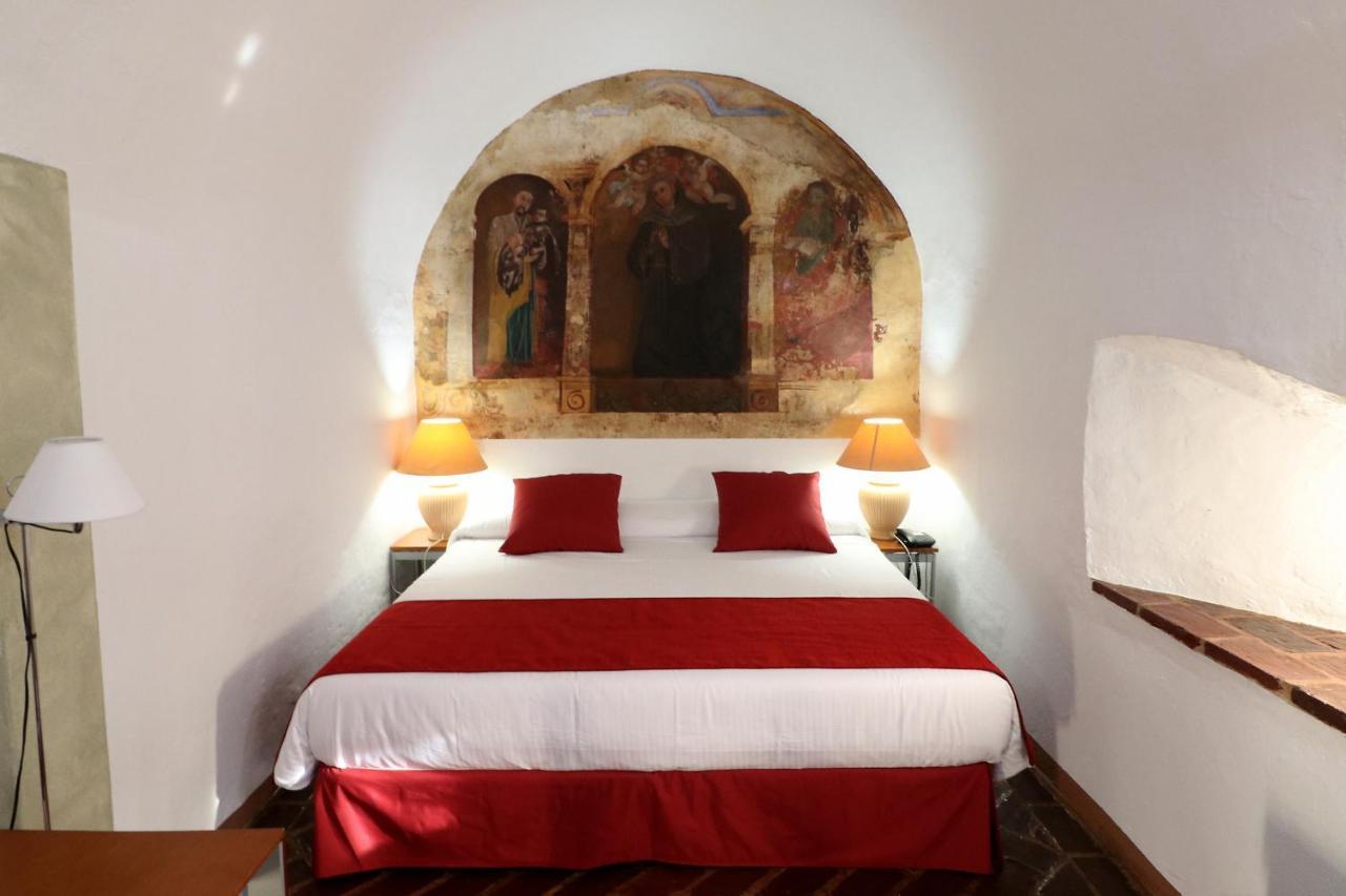 Hotel Monasterio De Rocamador Almendral Εξωτερικό φωτογραφία