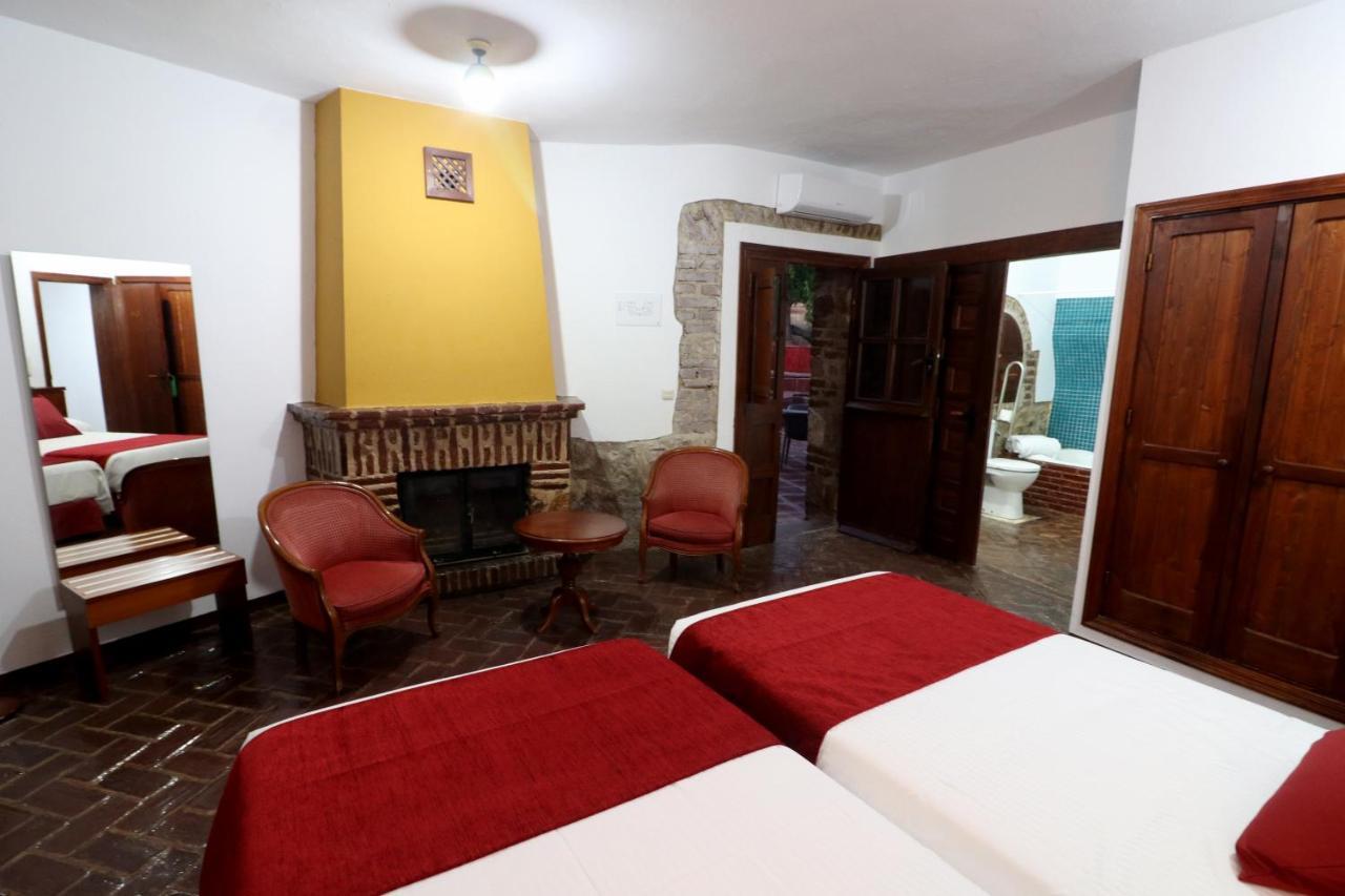 Hotel Monasterio De Rocamador Almendral Εξωτερικό φωτογραφία